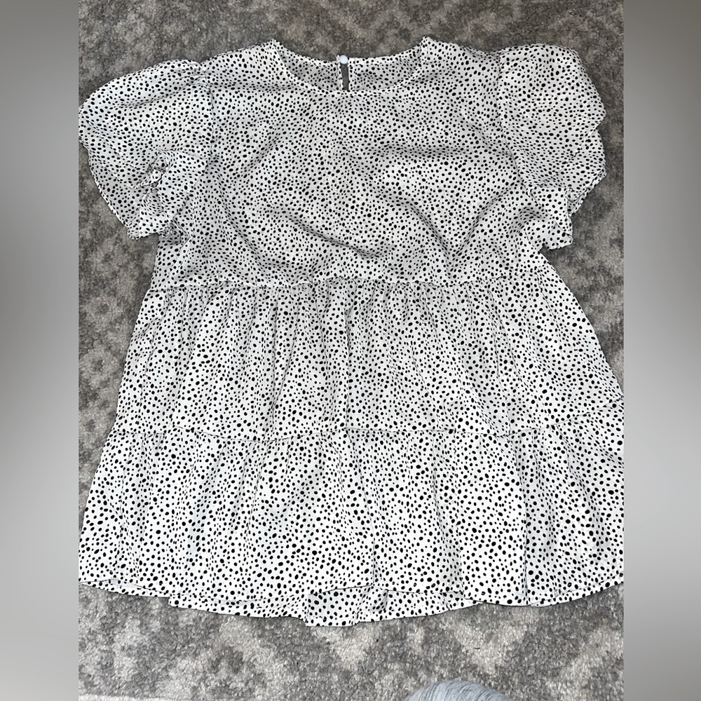 Flowy Short Sleeve - Super Cute!